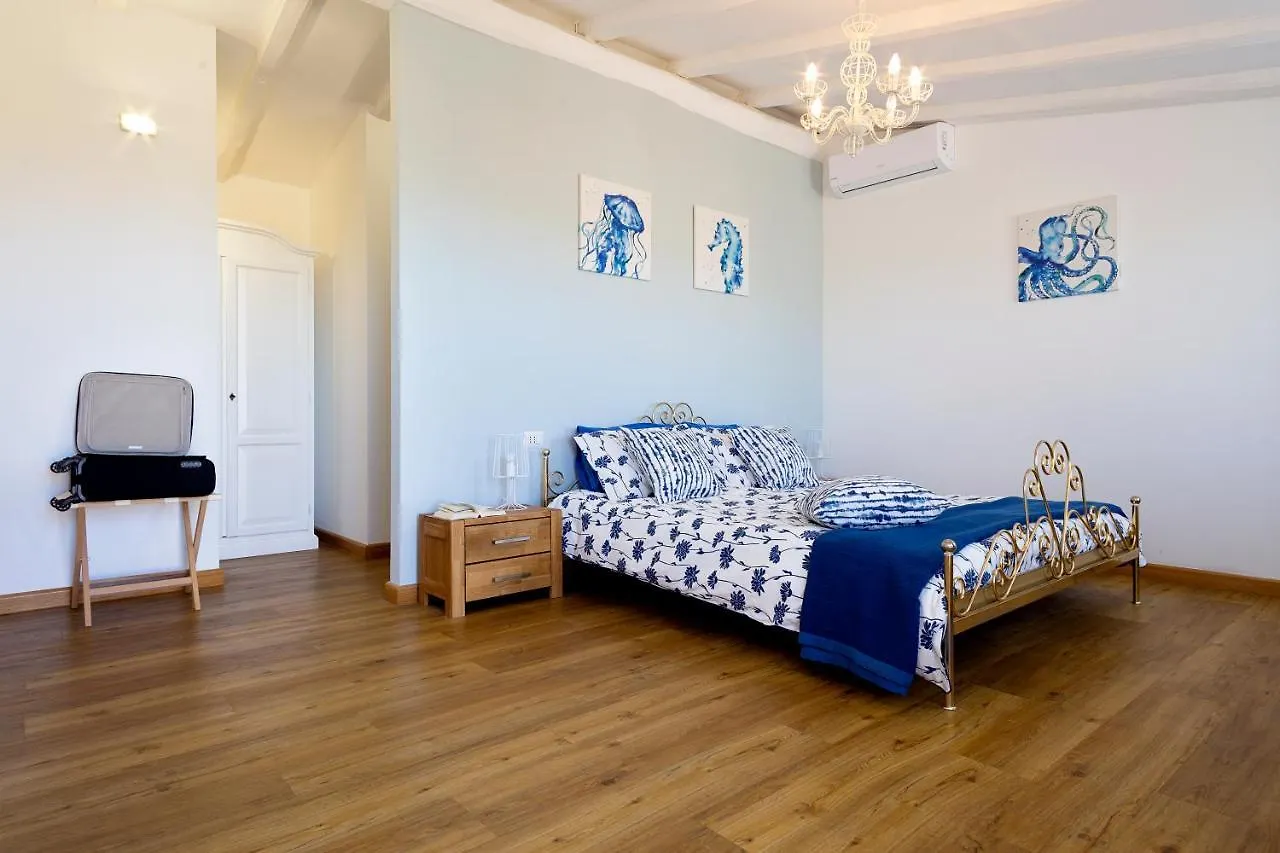 Villa Anastasia Cugnana 2*,