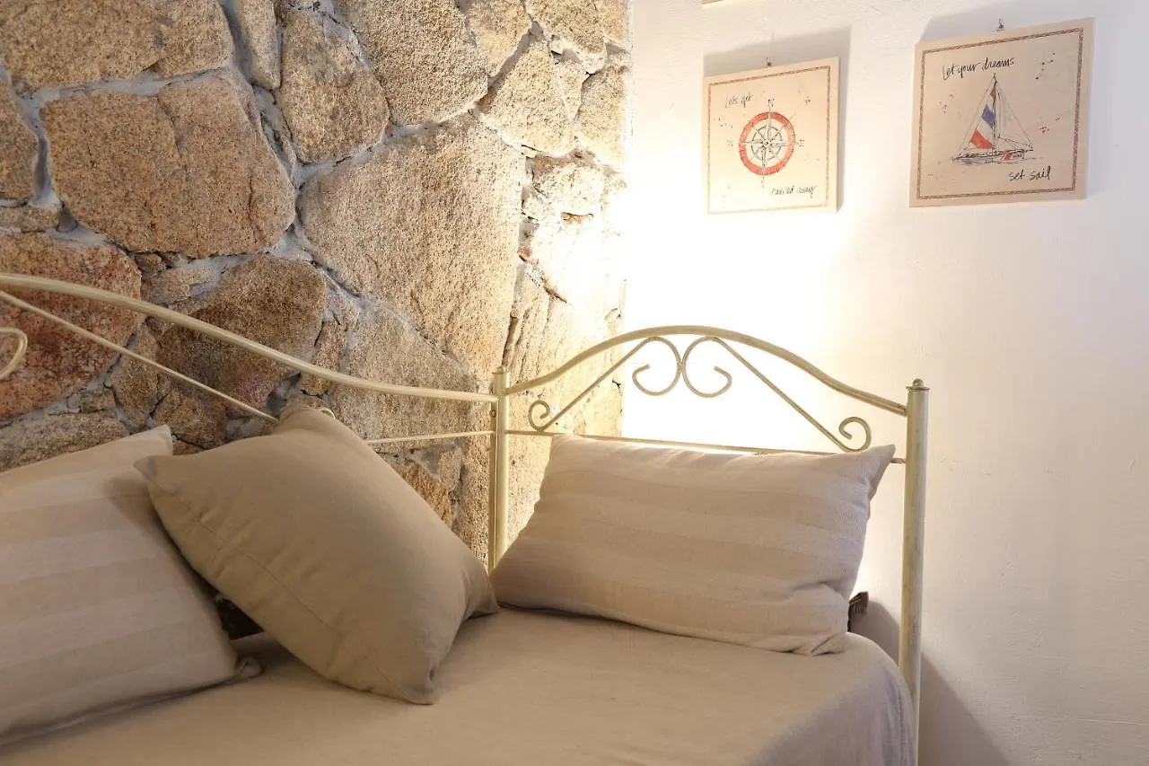 Villa Anastasia Cugnana 2*,