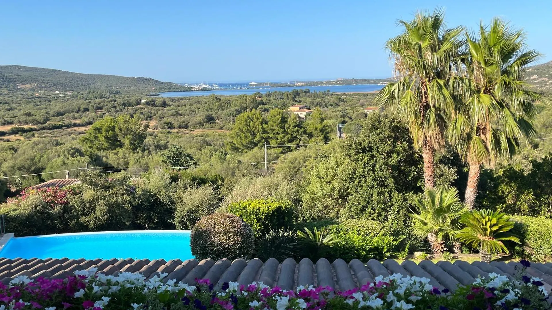 קוניאנה Villa Anastasia לינה וארוחת בוקר